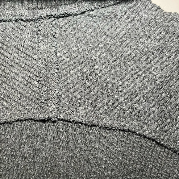 We The Free Women’s Black Zip-Neck Ribbed Sweater (oversized) - Picture 3 of 4